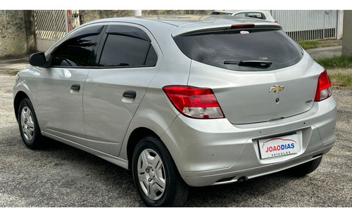 Chevrolet Onix 1.0 MPFI LT 8V FLEX 4P MANUAL