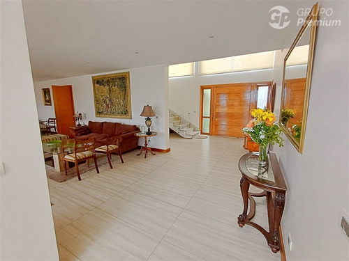 Casa En Venta Av. Bosques De Montemar En Concón
