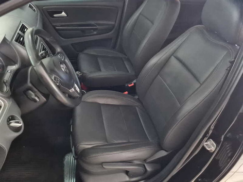 Imagem 9 de 15 de Volkswagen Spacefox 1.6 8v Trend Totalflex 4p 2014