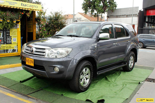 Toyota Fortuner 2.7 Sr5 4x4