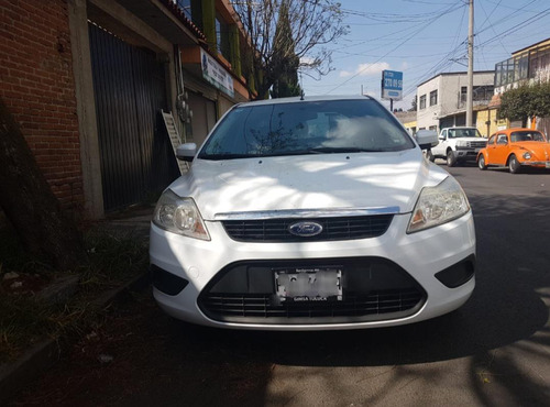 Ford Focus Sedan Ambiente At