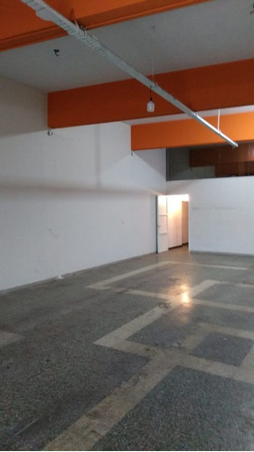 Imagen 6 de 18 de Local En Venta En Lanús Oeste