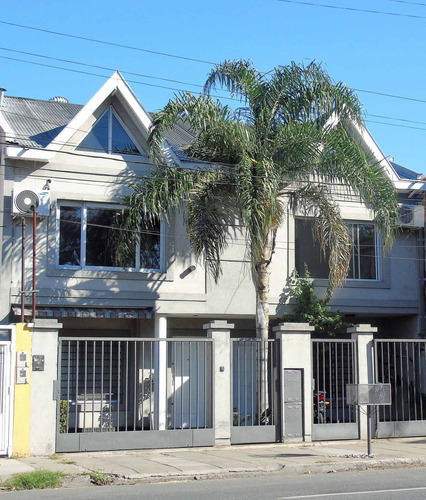 Venta Villa Sarmiento Triplex 4 Amb. Apto Credito