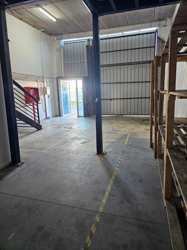 Bodega En Arriendo Ubicada En Centro Industrial - Renca