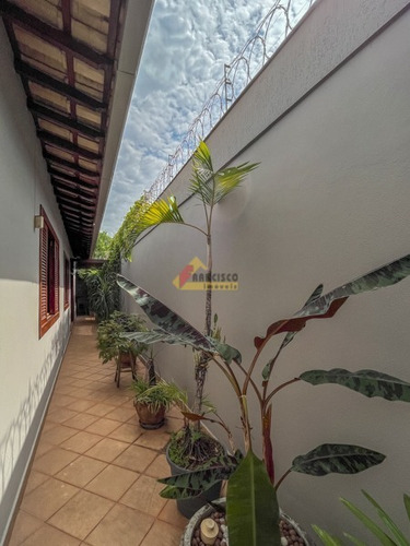 Imagem 28 de 29 de Casa À Venda, 4 Quartos, 2 Suítes, 2 Vagas, Liberdade - Divinópolis/mg - 46843