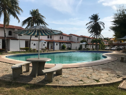 Venta Casa Lechería C.r. Puerto Principe - Marianella Zurita