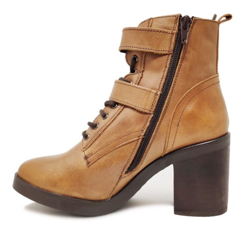 Imagen 2 de 5 de Zapato De Dama Tipo Botín En Fino Cuero Vacuno