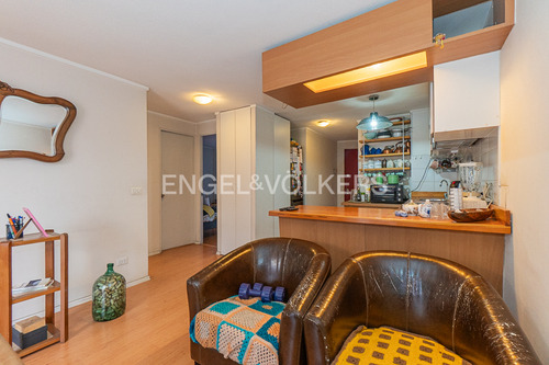 Lindo Departamento 2d/2b, Lastarria