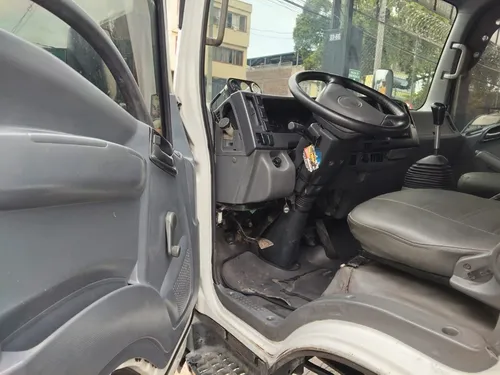 Camion Chevrolet Npr Furgon Aislado Modelo 2013