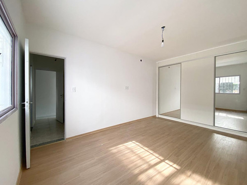 Casa Venta Barrio Fisherton 3 Dormitorios Jardin Quincho Cochera
