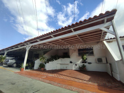 Kl Vende Hermosa Casa En La Urb. Los Bucares Cabudare #23-32612