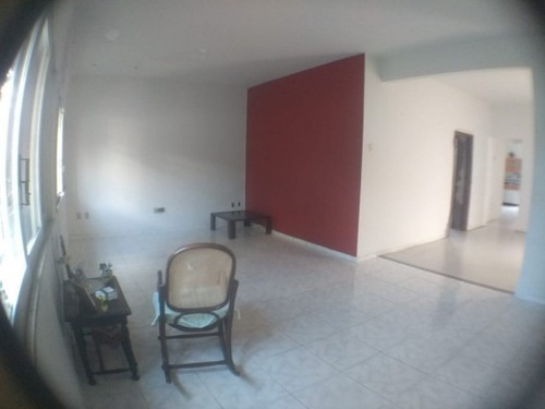 Imagem 8 de 14 de Casa Na Rua Boquim Para Venda - 8851