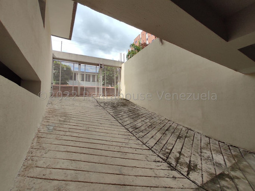 Imagen 23 de 23 de Apartamento Venta La Soledad Obra Gris 145mts Estef 23-209