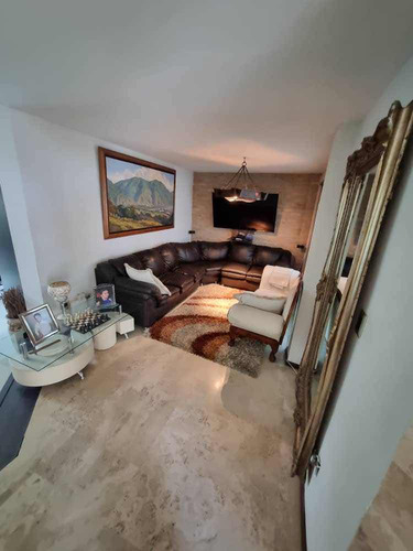 Townhouse En Venta Barrio Sucre Maracay