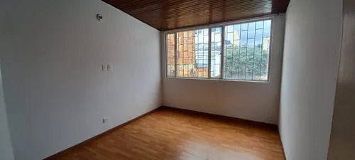 En Arriendo Casa De Dos Niveles En Normandía, Bogotá (18751).