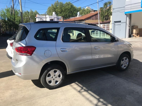 Imagen 2 de 9 de Chevrolet Spin 1.8 Activ7 Ltz 7as At 105cv