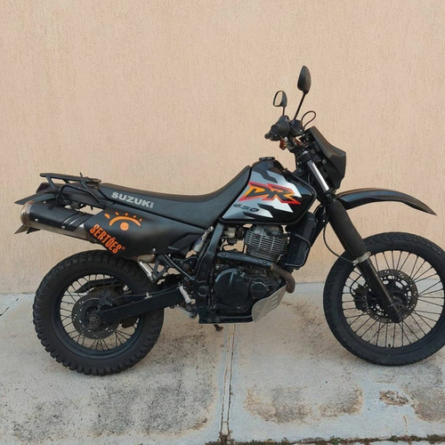 Imagem 2 de 6 de Suzuki Dr 650 Re