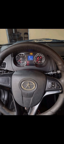 Imagem 2 de 10 de Jac J3 2014 1.4 16v 5p