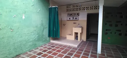 Casa Comercial Muy Amplia Con Excelente Ubicación Cod. 56124