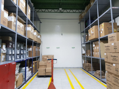 Bodega En Venta 366 M2 - Triple Altura