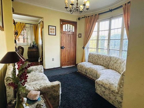 Casa 3d Y 3b En Excelente Barrio De Ñuñoa