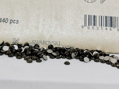 Cristal Para Uña Swarovski Original 2028 Color Jet Nut 12ss