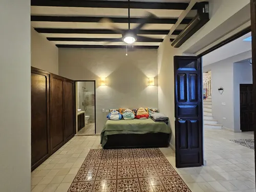 ¡a Un Paso De Paseo De Montejo! Casa Remodelada En Venta En El Centro De Mérida