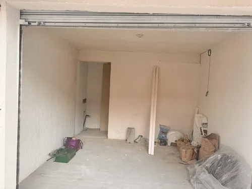 Casa Recién Construida Con Oportunidad De Gran Patio