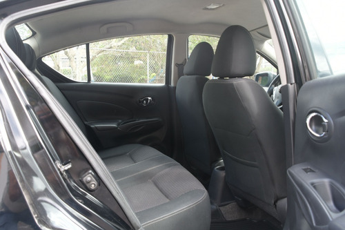 Imagen 6 de 10 de Nissan Versa