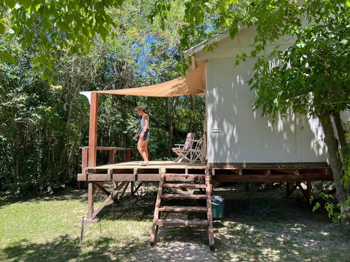 Cabañas En El Delta Tigre . 