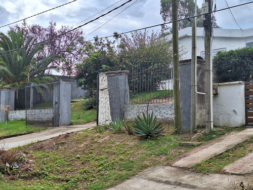 Vendo Casa + Monoambiente + Barbacoa P.único 527m2/234m2 Lomas De Solymar 5 De La Playa Precio Usd 219.000 Dolares