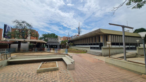 Imagen 5 de 12 de El Terreno Mas Grande E Importante De Maracaibo Calle 72