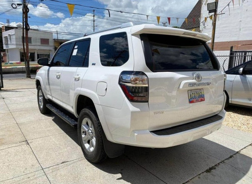 Toyota 4runner Sr5 2022