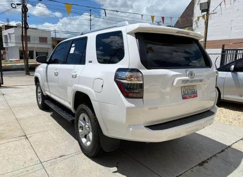 Toyota 4runner Sr5 2022