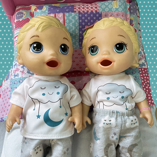 Kit Pijaminha Com Roupão Veste Baby Alive E Little Mommy