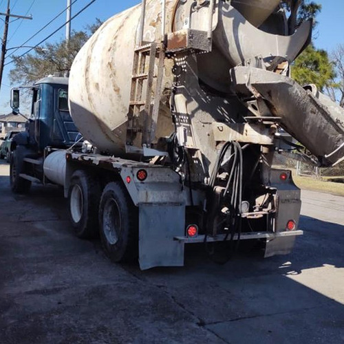 Imagen 9 de 18 de Camión Mezclador De Concreto Mack Granite Mcneilus 8m3