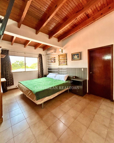 En Venta Amplia Casa En La Urbanizacion Yaque Alto Country Club. Atamo Sur.