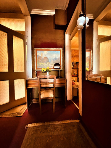 Vendo Amplia Casona Ubicada En Lautaro Rosas( Cerro Alegre )