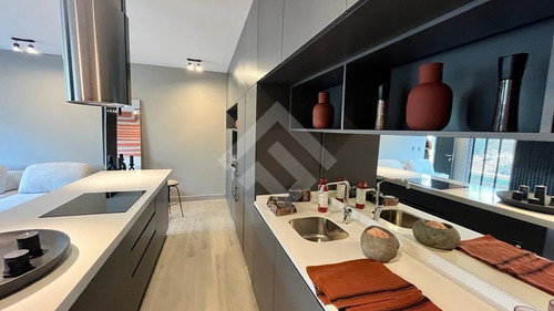 Departamento En Venta De 3 Dorm. En Vitacura