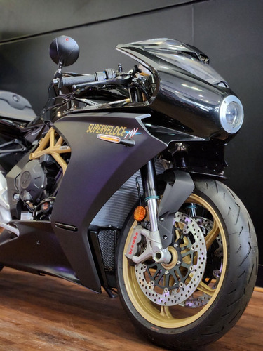 Imagen 5 de 25 de Moto Mv Agusta Superveloce 800 Negra