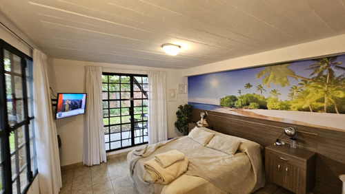 Venta Casa 3 Dormitorios 2208.58 M² B Los Perales