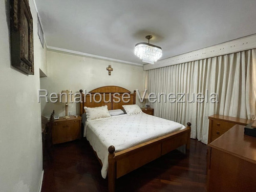 Exclusivo Apartamento Comodo Y Con Buena Distribucion En Venta En La Castellana Yf