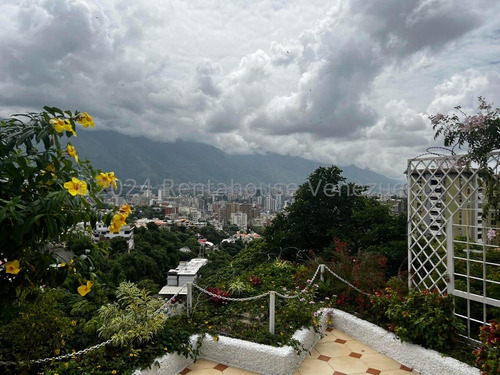 Vendo Amplia  Casa  Colinas De Bello Monte !! Excelente Oportunidad De Inversión...!!!