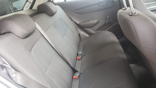 Chevrolet Onix 2017 1.0 Joy 5