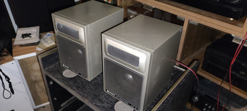 2 Bafles Monitores 2 Vias Hitachi J5 Excelentes Japan 30w Gris (Usado)