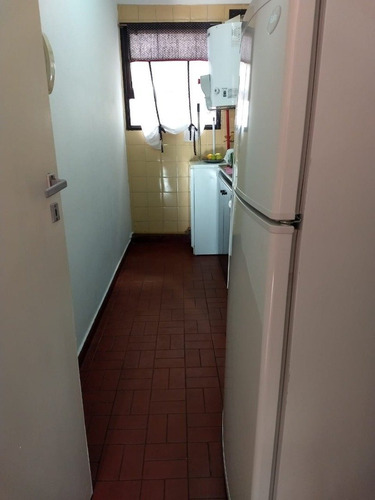 Imagen 5 de 16 de Departamento Dos Ambientes A La Calle Con Balcón.