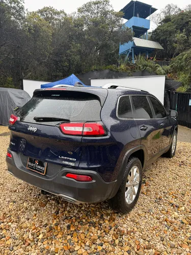 Jeep Cherokee 3.2 Longitude