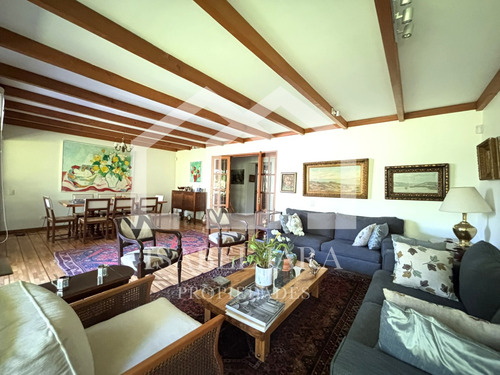 Excelente Depto Remodelado Venta 2d/3b/estar/patio Vitacura