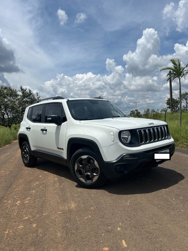 Jeep Renegade 1.8 Flex Aut. 5p