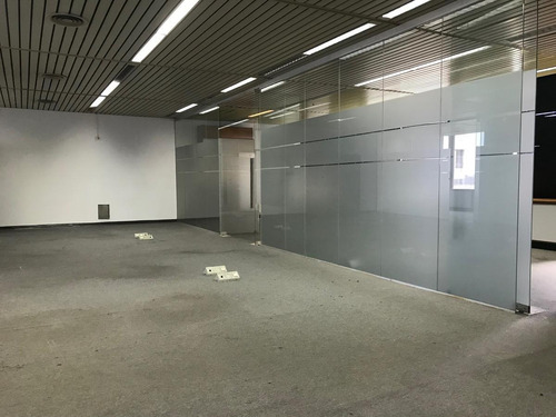 Imagen 4 de 9 de Oficinas En Alquiler En San Martin 140